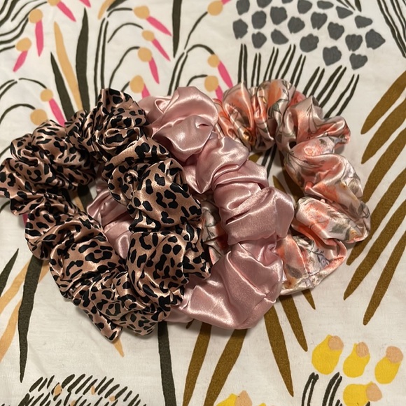 slip Accessories - Slip Large Scrunchies